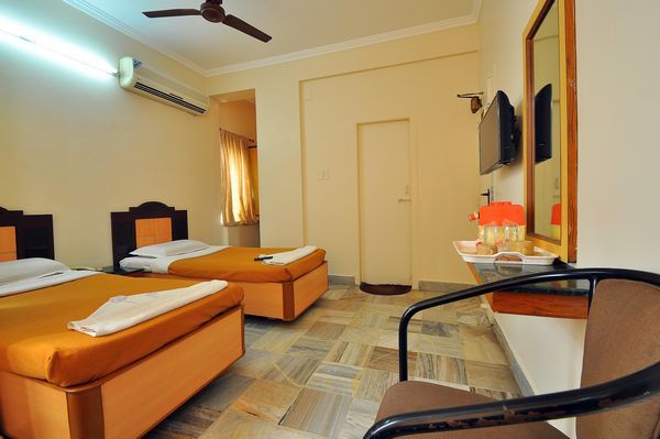 Hotel Vinayak